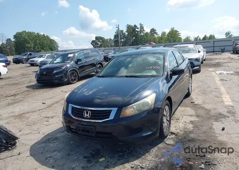 2008 Honda Accord 2.4 Lx z USA, uszkodzony, nr VIN 1HGCP26348A102575